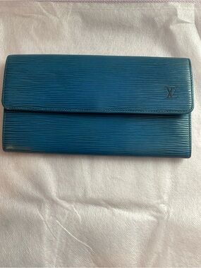 Louis Vuitton Blue Epi Leather Foldover Wallet